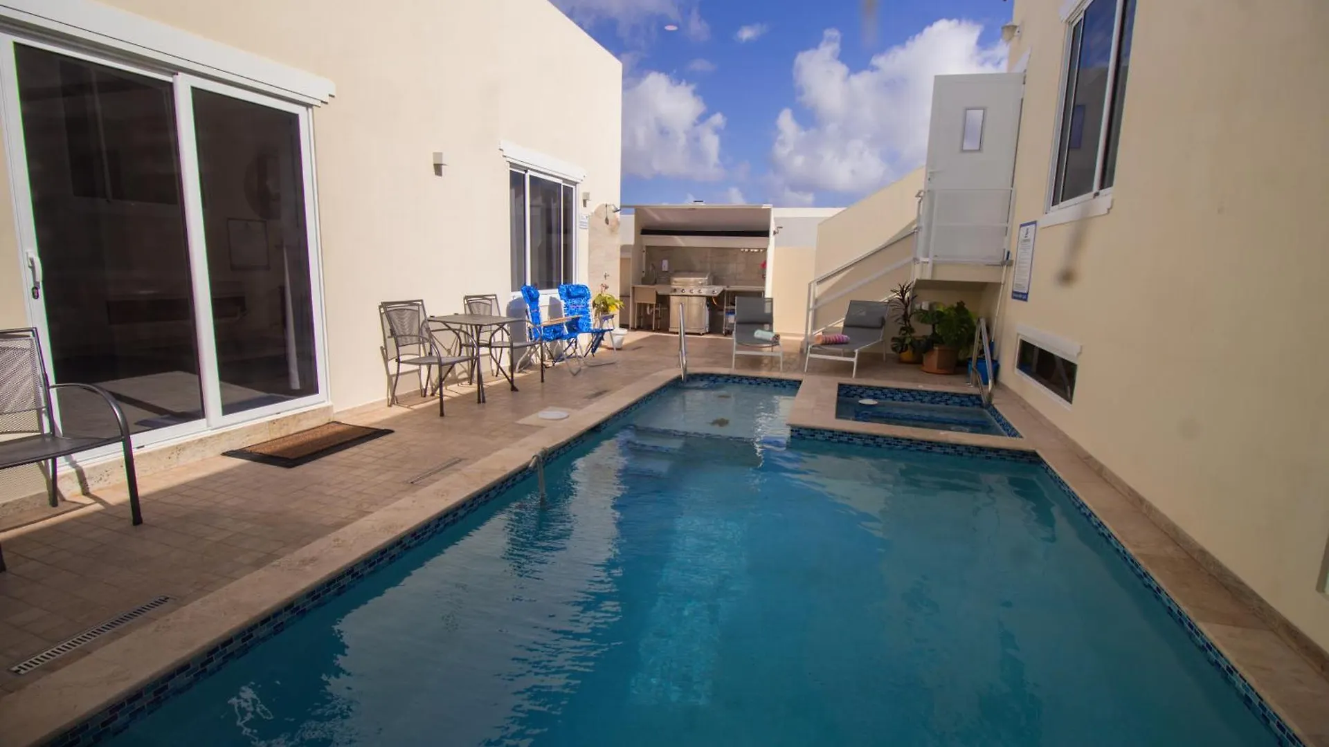 Apartment Inti Suite Familiar Oranjestad